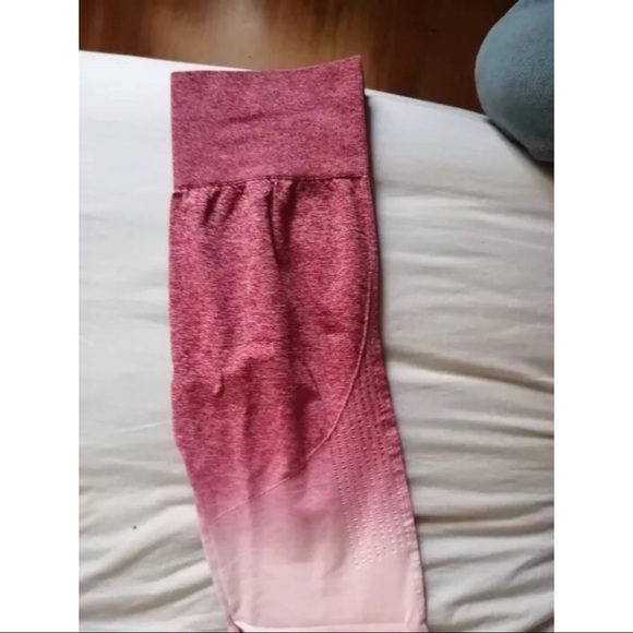 ✨NWT✨ SVOKOR Seamless Ombré Yoga Set - Picture 5 of 7